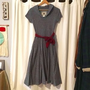 Effie’s heart leaf pattern dress size S *has pockets*